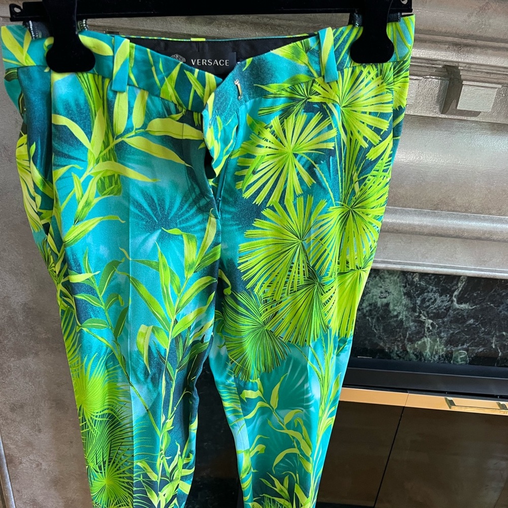 VERSACE 2020 Runway Jlo Jungle green tropical print viscose pants IT40